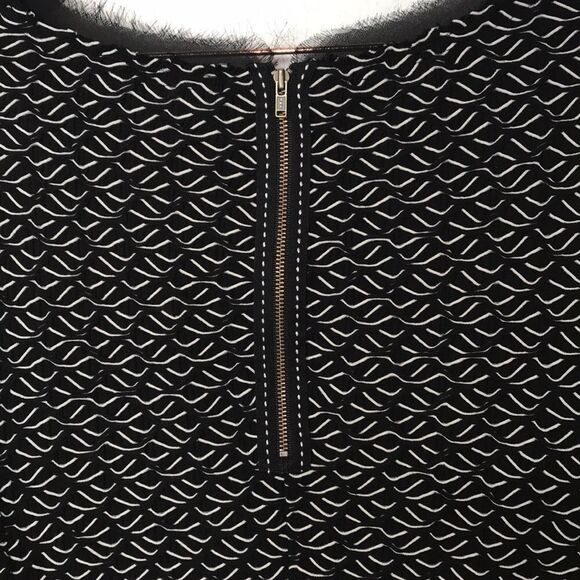 Anthropologie stretchy blouse with zip back - Picture 5 of 5